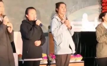 王祖贤55岁生日素颜出镜获赞,王祖贤素颜坐地铁近照曝光