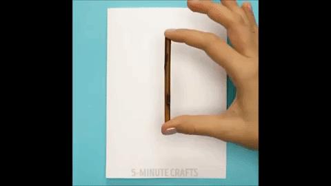 圣诞节快到了想用卡纸做个圣诞树,给老师圣诞贺卡