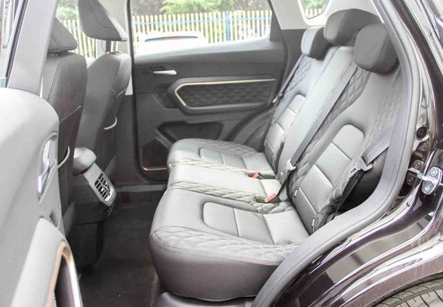 哈弗h6一代冠军版二手,哈弗h6二代铂金冠军版