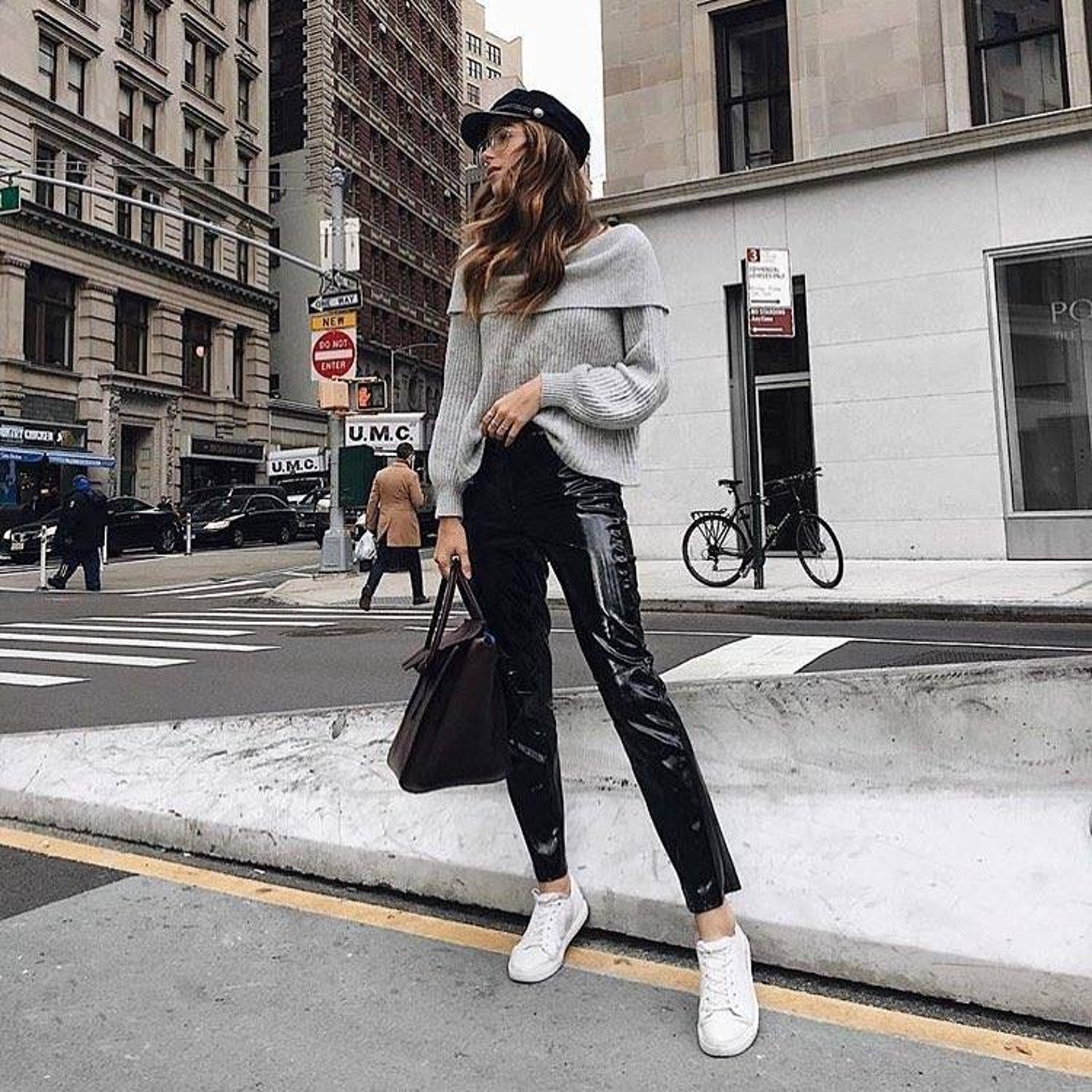 阿sa蔡卓妍高腰半身裙,蔡卓妍机场同款鞋子