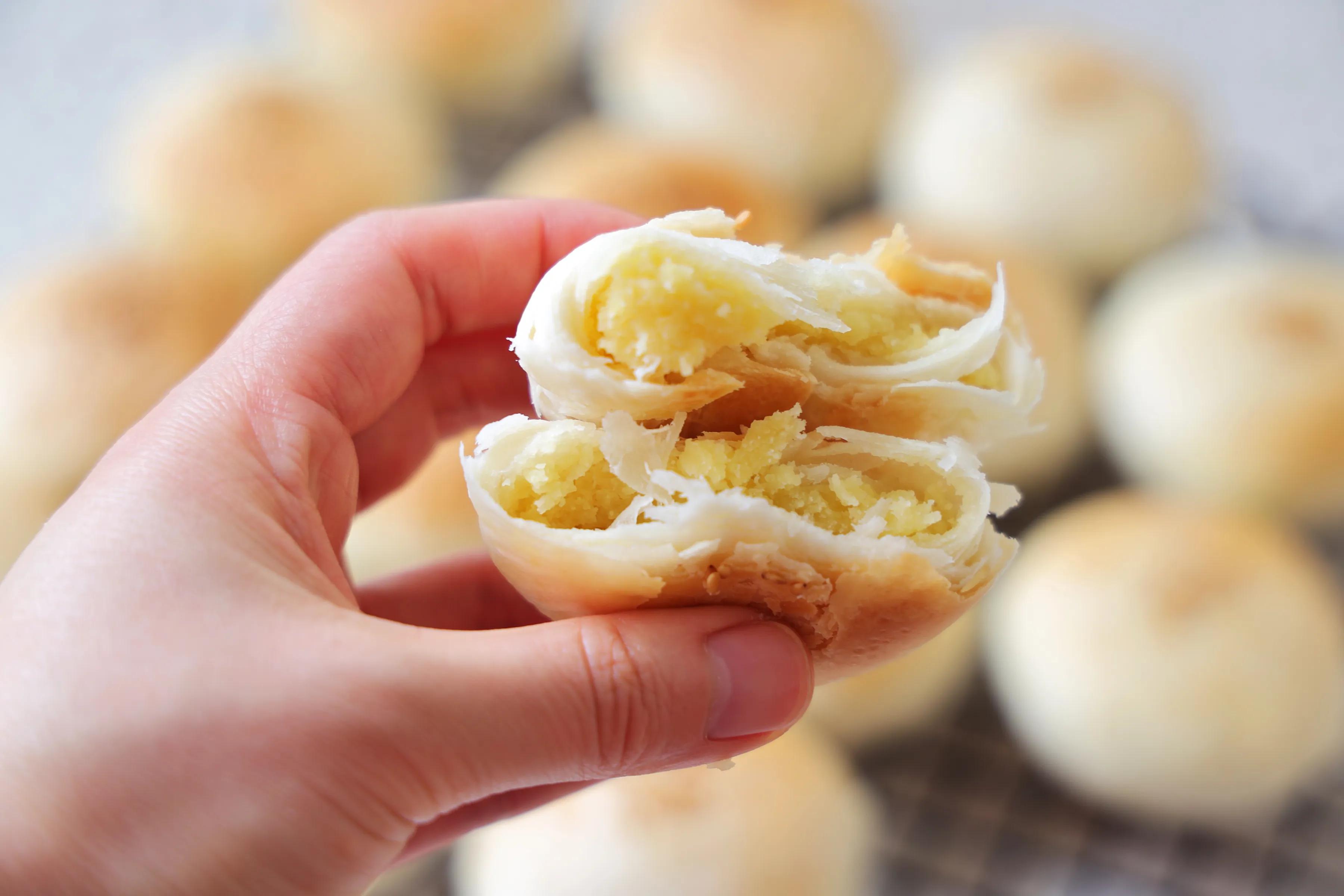 绿豆饼这样做酥香可口清凉解暑,教你如何在家自制酥皮绿豆饼