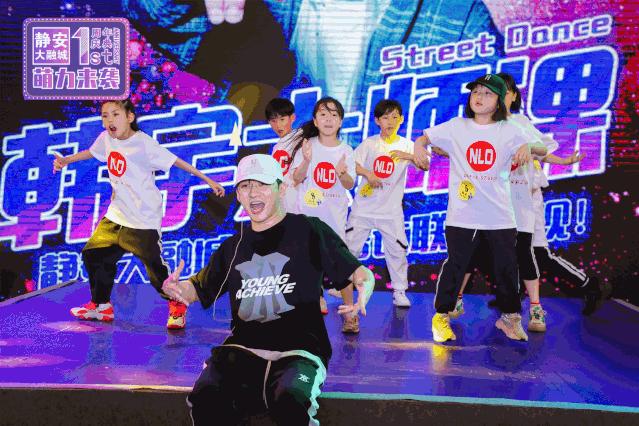 闈欏畨澶ц瀺鍩庣繜浜戞笂,缈熶簯娓婂ぇ铻嶅煄