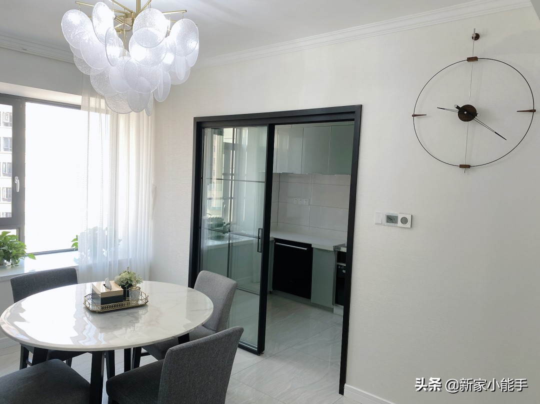 第一次装修没什么经验，选择全包，完工后的效果还不错，很喜欢