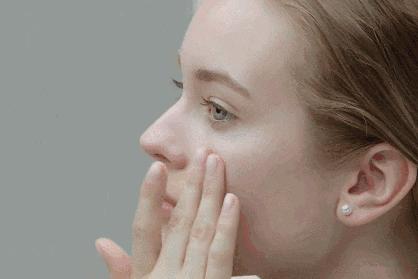 适合40岁以上的水乳性价比高,适合40岁的水乳不过敏