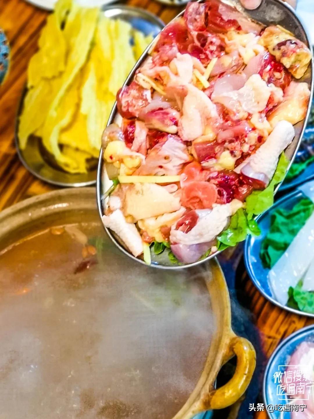 深夜大排档的富人区,富人区大排档餐厅