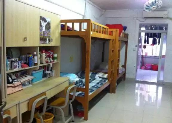 深圳前十中学宿舍,深圳四大高中宿舍图
