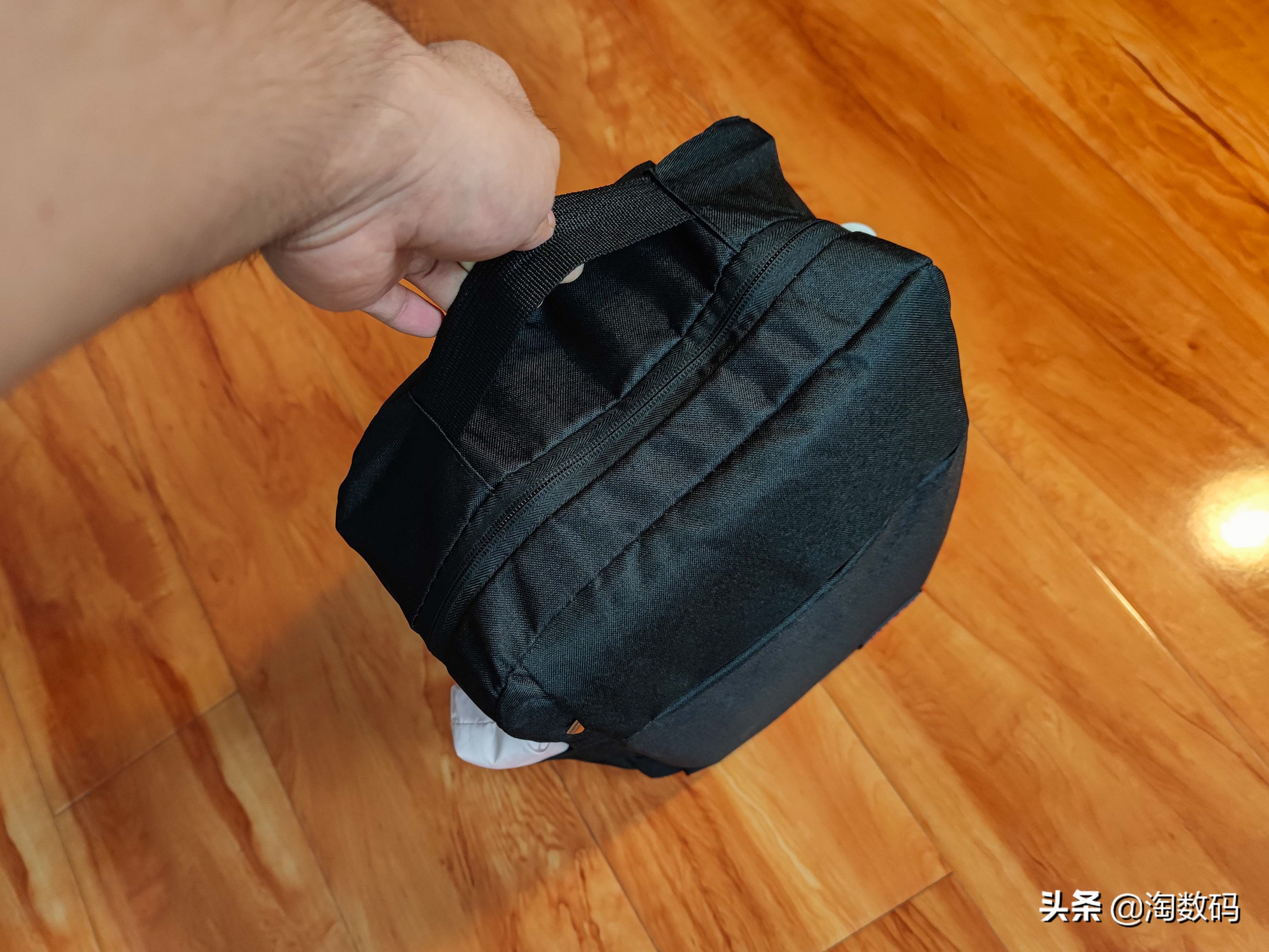 9块9双肩包装载力天花板？廉价国货通勤背包实用性检测+晒单简评