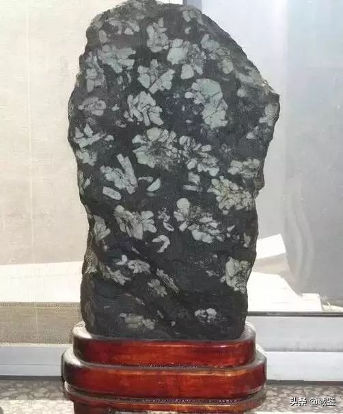 世界各地珍稀宝玉石大全第三集 (中国各省珍稀宝玉石)