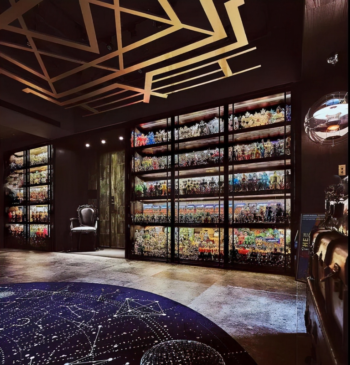 热狗潮玩手办,hotdog热狗的手办