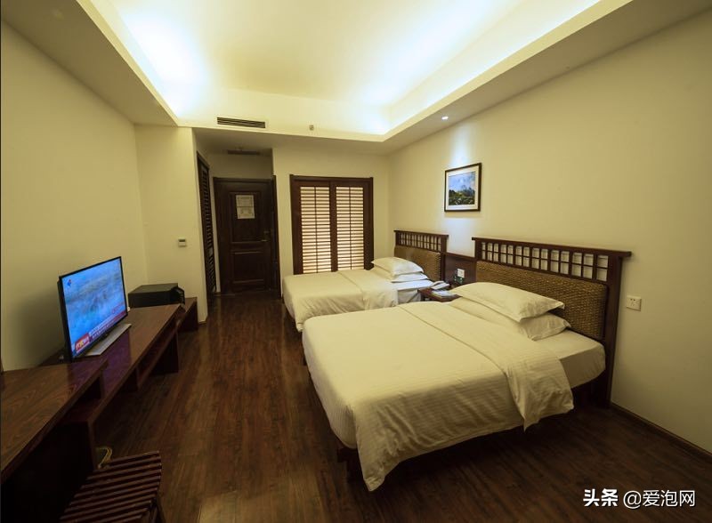 大理深度游野温泉,大理洱海边温泉推荐