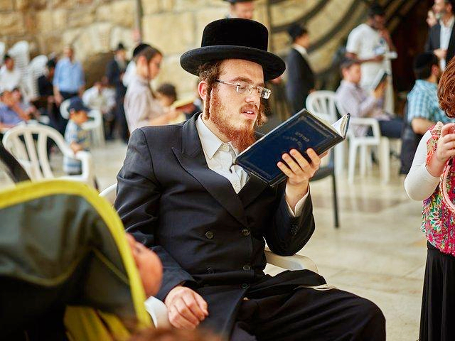 犹太人对美国的态度,何亮亮谈犹太人对美影响