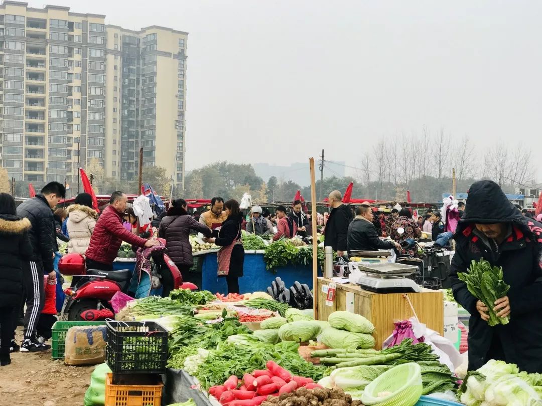 土土的土桥，露天集市粗放好逛