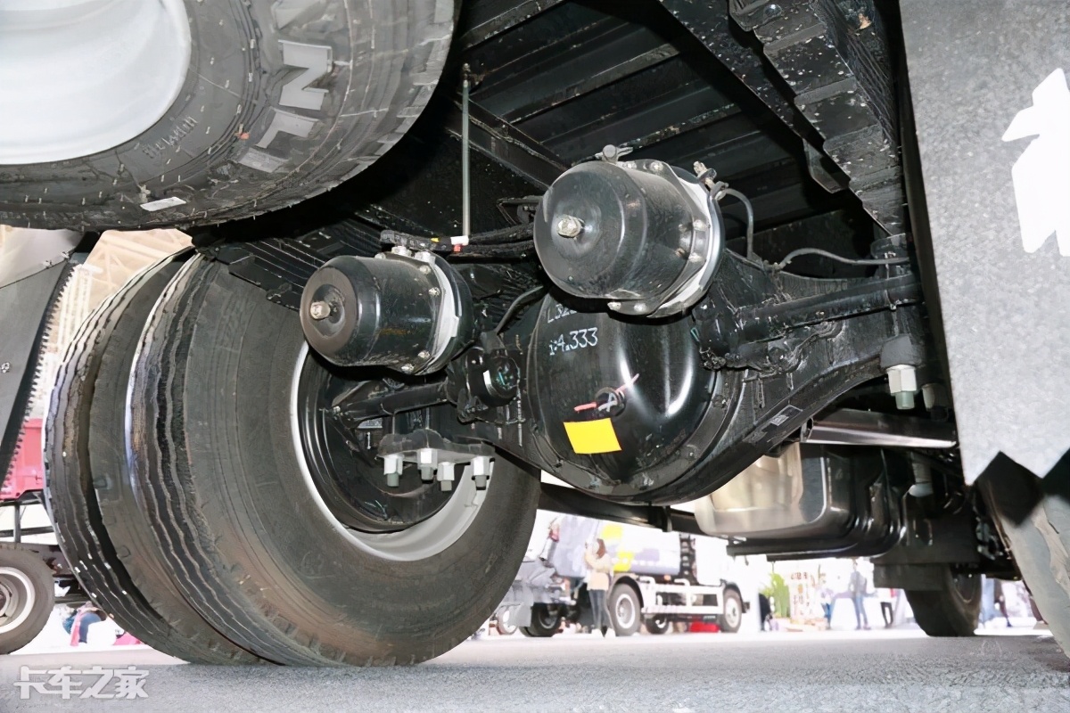 最便宜的国五6.8米载货车,15万以内最快的五款轿车