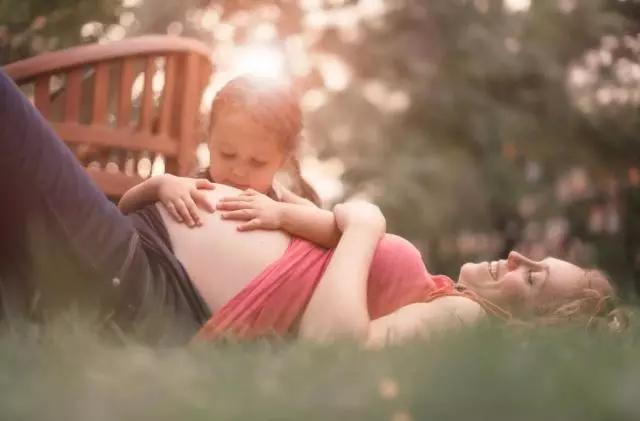 怀孕了还能吃奶吗,哺乳期怀孕了怎么办啊