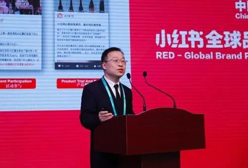 新消费十人谈之黄锦峰：从出生到上市，完美日记完美了么？