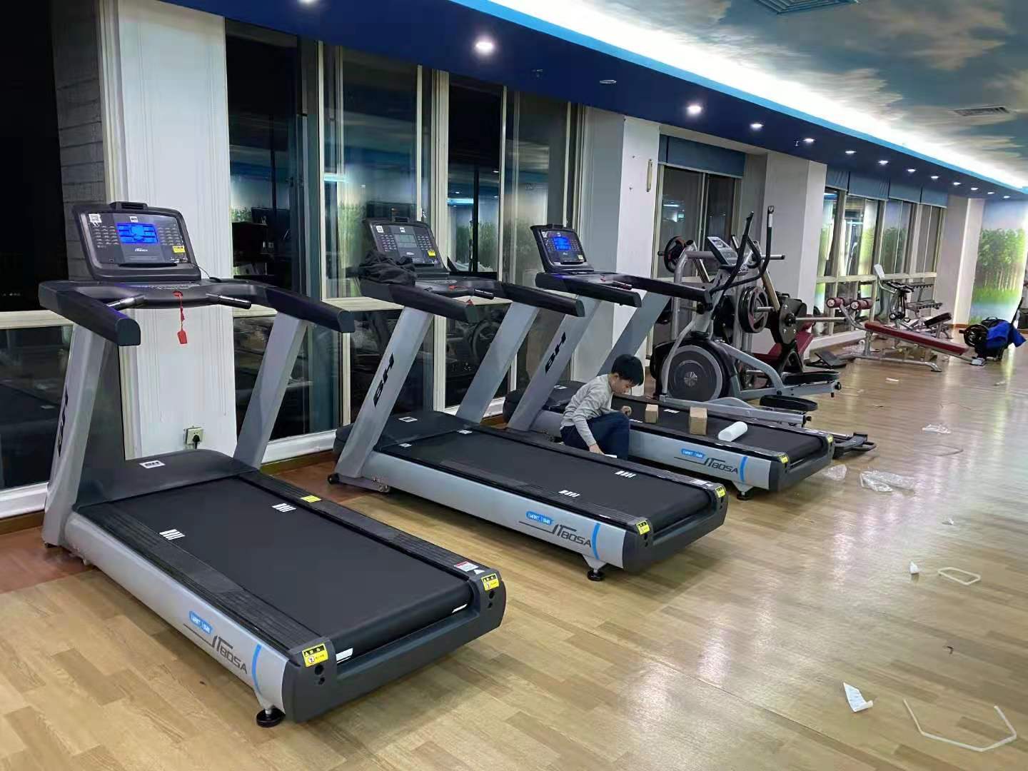 健身房器材大全所有器材的名字,开健身房如何正确购买健身器材