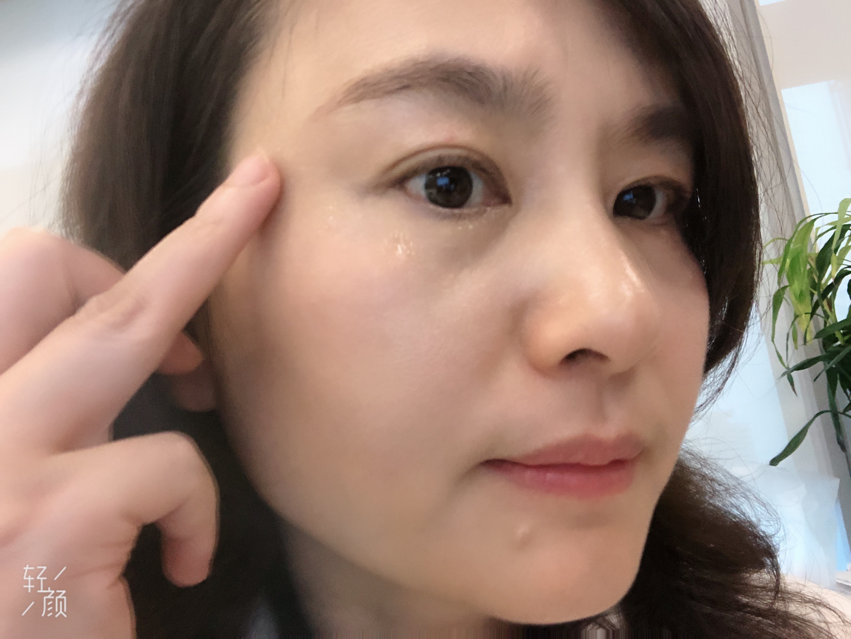 雅诗兰黛小棕瓶眼霜正品多少钱,雅诗兰黛小棕瓶眼霜好用吗