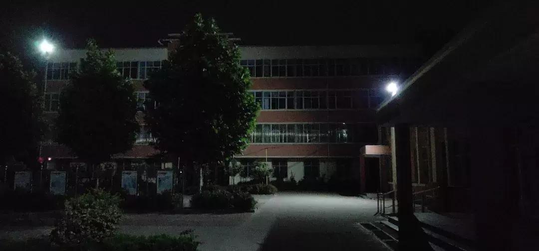 被小你几岁的男孩子表白怎么办,被自己小五岁的男孩子表白怎么办