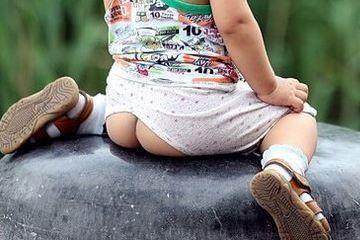 10岁小男孩不穿短裤的危害,11岁男孩不穿短裤会影响发育吗