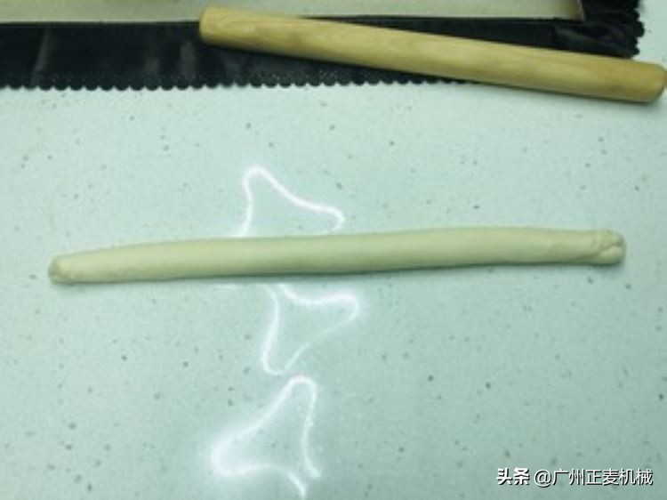 火腿肠面包完整,火腿肠面包