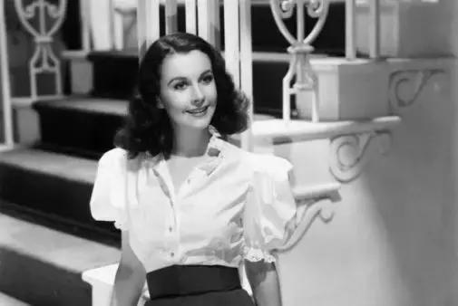 她拥有绝色容颜但得不到真爱,她拥有绝世容颜却是命运坎坷