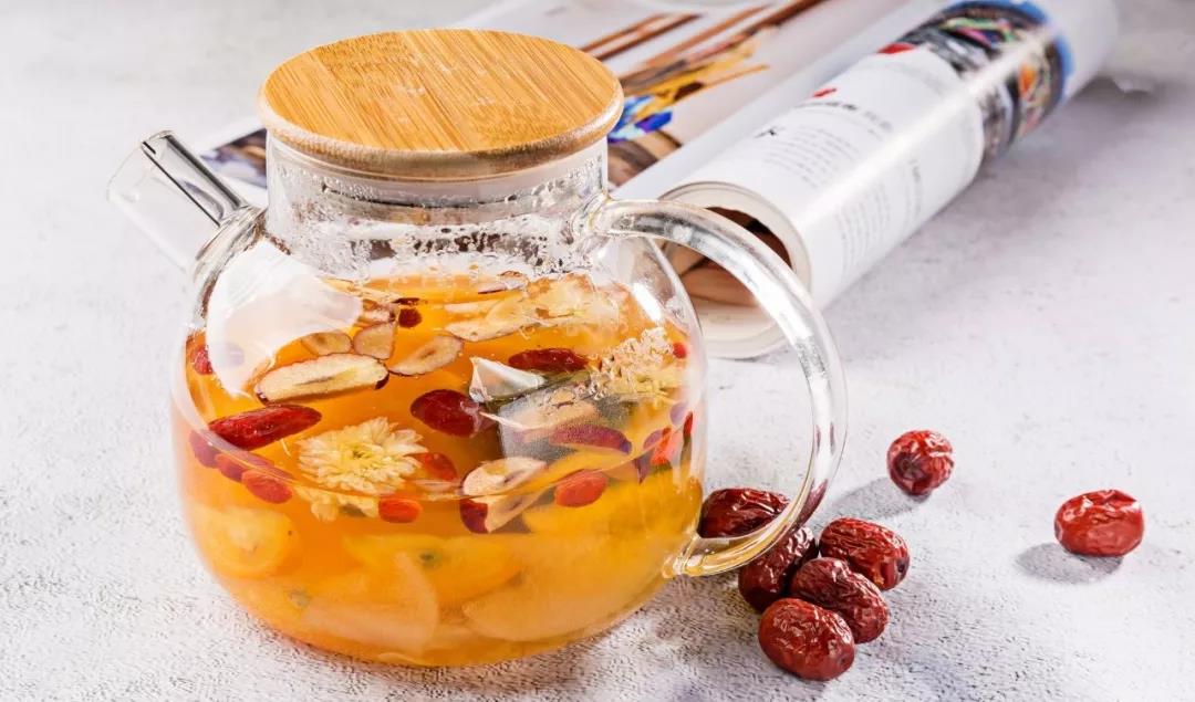 春天为何容易莫名发火？喝花茶，揉太冲，泻泻肝火