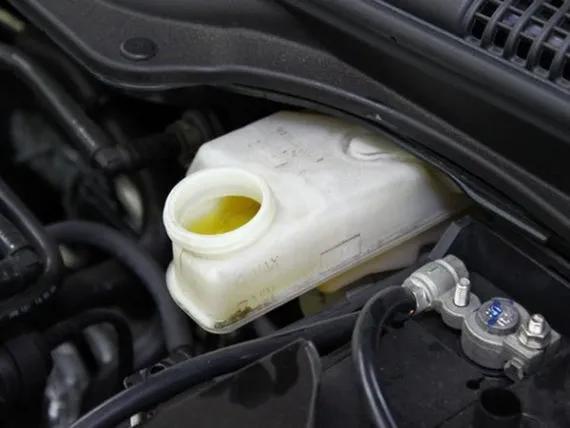 车上各种油液多久换一次雪佛兰,车上各种油液更换