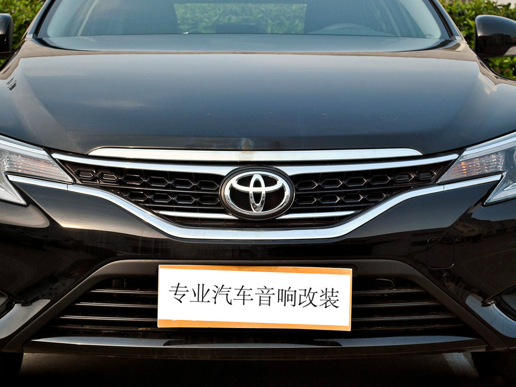 锐志改装音响多少钱,05丰田锐志原车音响