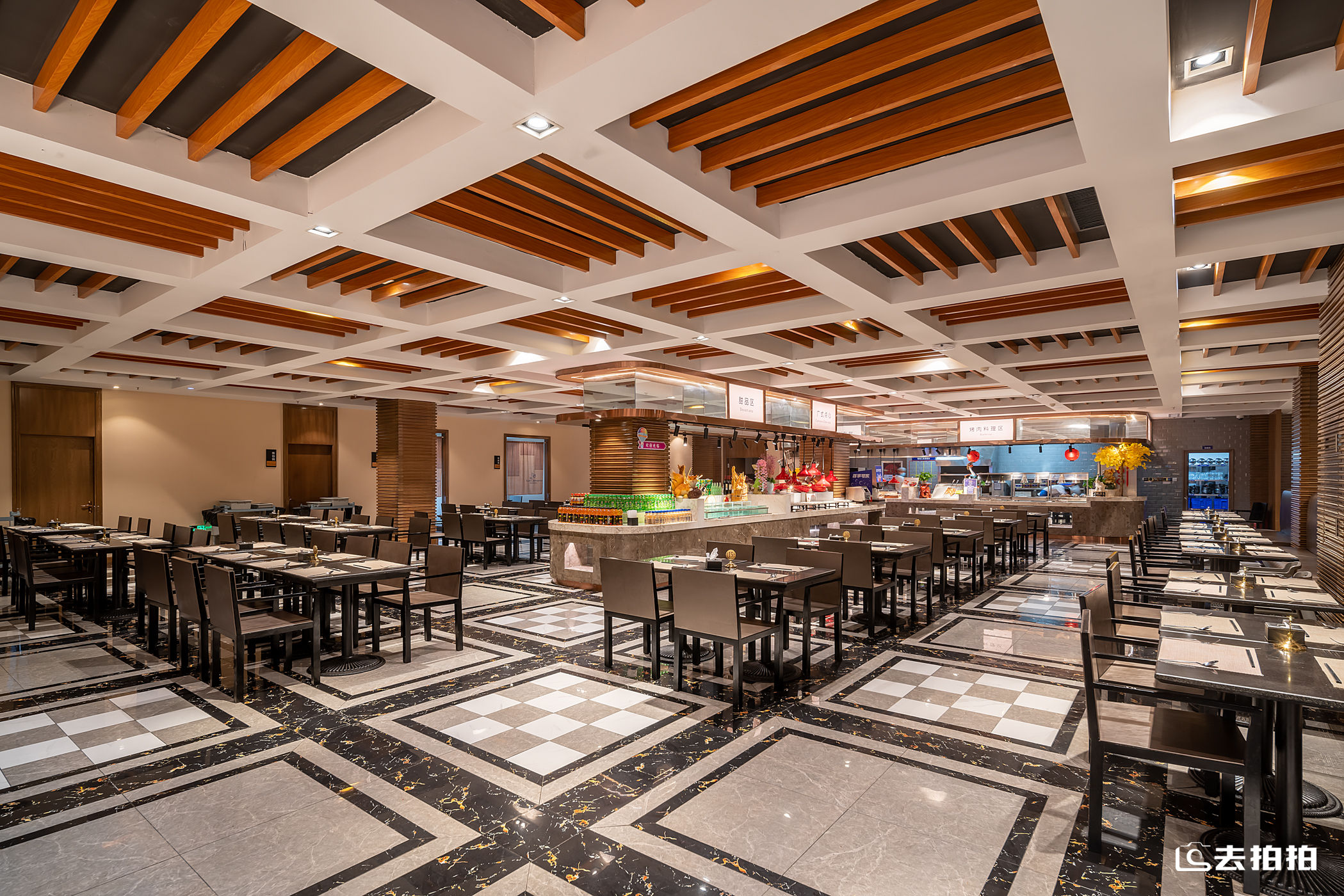 去拍拍蓝海酒店l做一片有温度的“蓝海”