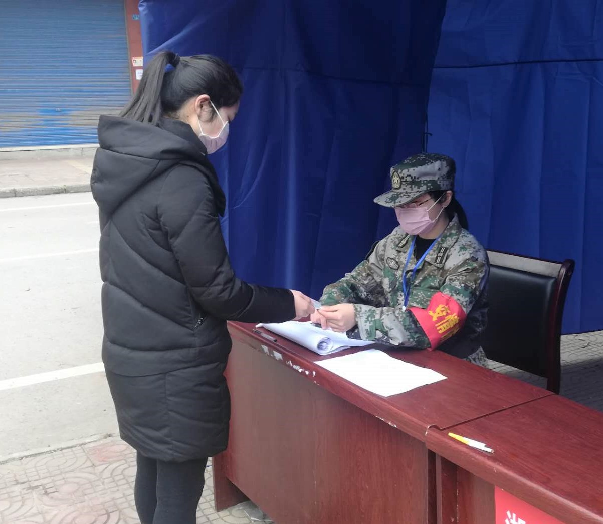 四川省武胜女民兵：战“疫”一线的“靓丽风景”