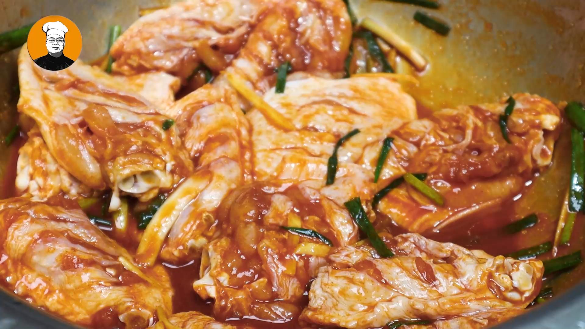 奥尔良鸡翅的最正宗做法,奥尔良鸡翅家常做法不用油炸