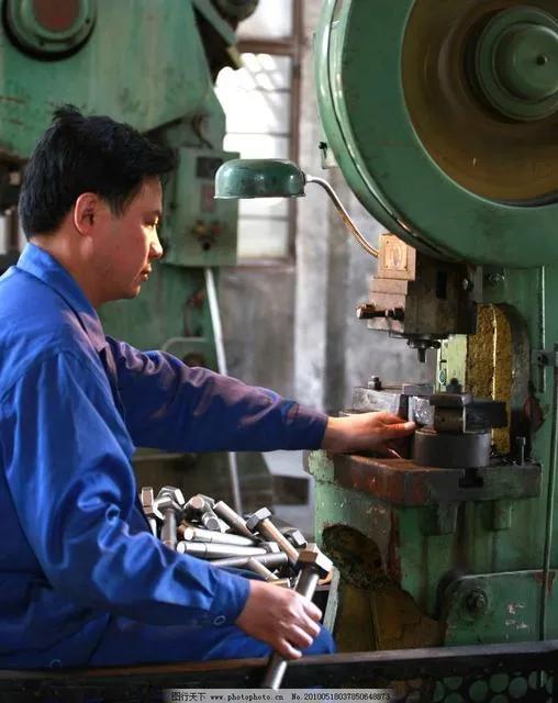 朱之文赚钱有什么用,朱之文唱首歌挣多少钱