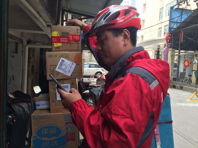 退货商家说不收顺丰快递合理吗,卖家用顺丰发货退货必须用顺丰吗