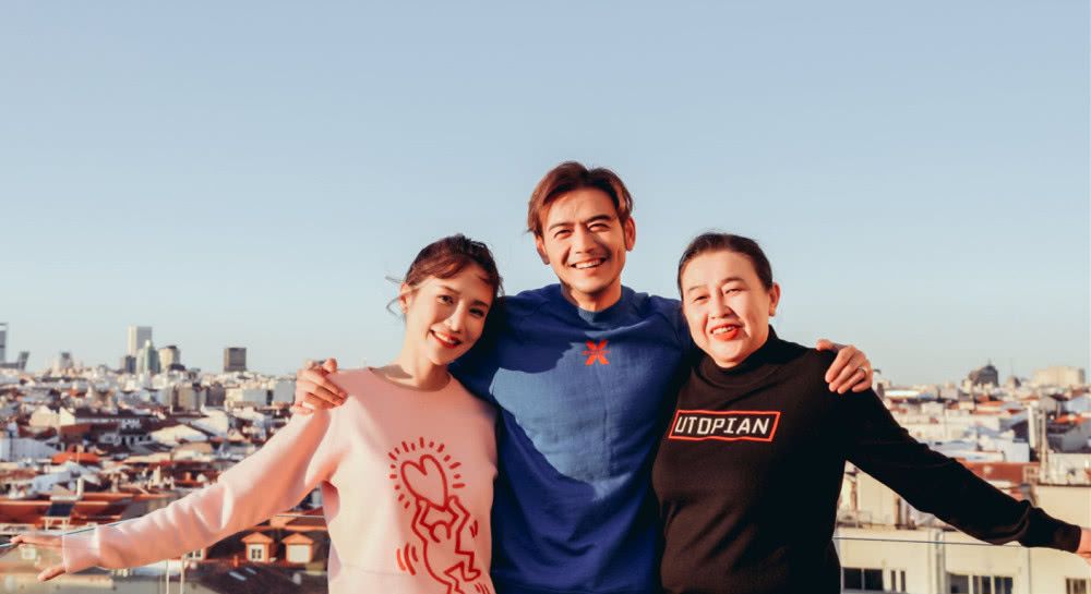 杨烁黎雯全部视频,杨烁王黎雯散步