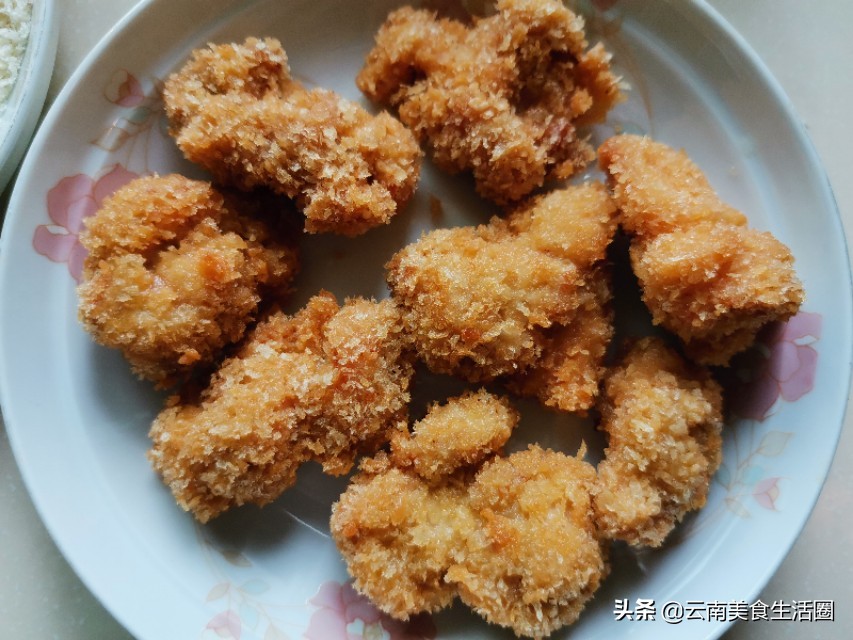 如何在家做和肯德基一样的炸鸡,炸鸡块怎么做酥脆好吃肯德基