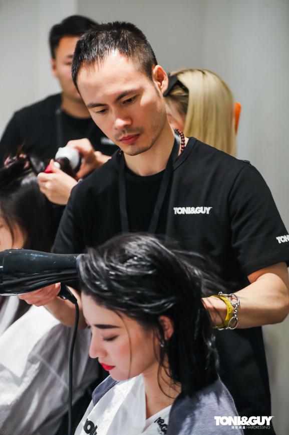 TONIGUYx上海时装周，创意与高定的魅力碰撞