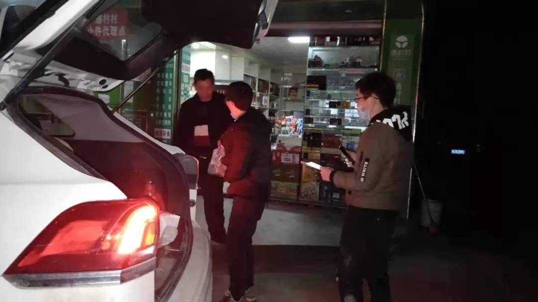 工作在第一线的防疫工作人员,疫情防控第一线工作人员