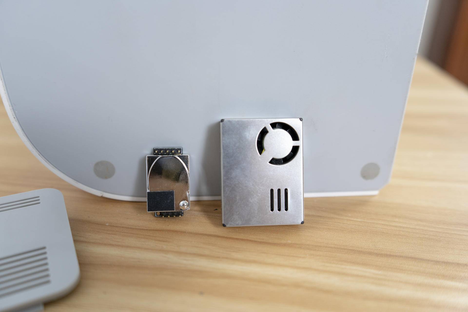 细分产品线还是市场需求——小米A1新风机，我们拆个透彻操作