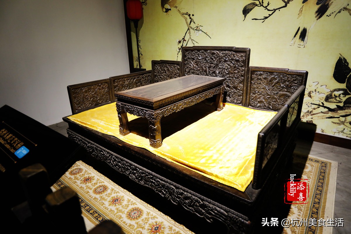 镇江美食三茅宫地锅鸡,镇江美食推荐锅盖面