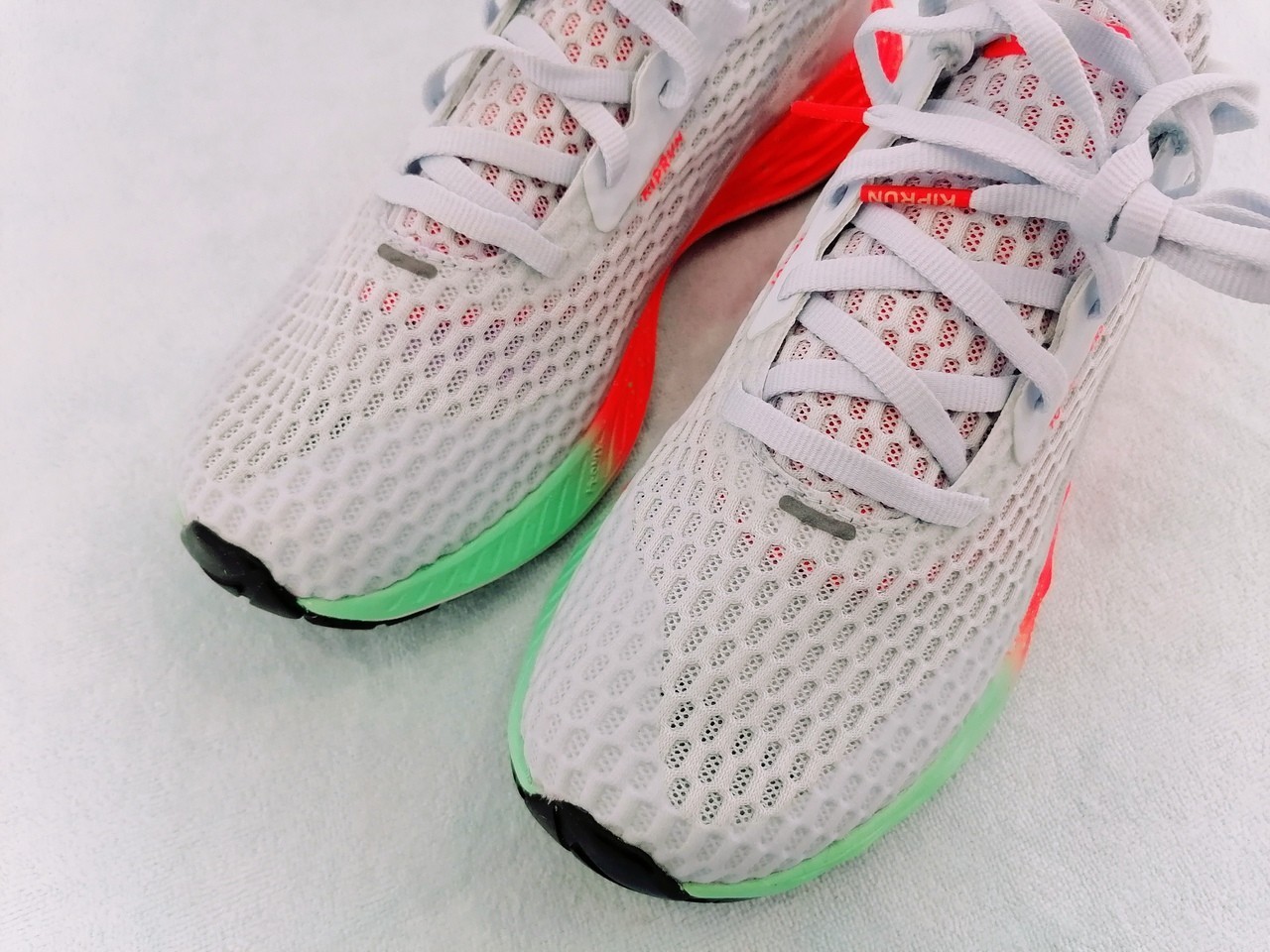 迪卡侬KDPLUS跑鞋:高颜值+高性价