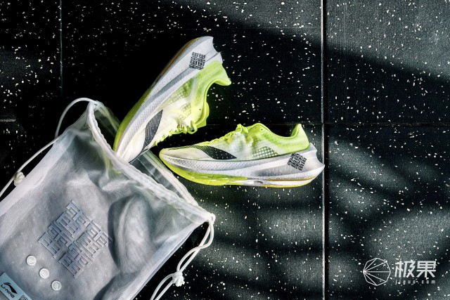 最狠的鞋子,全网最狠的鞋子