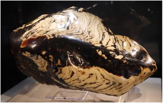 黄宝石矿物晶体,世界顶级的天然矿皇宝石