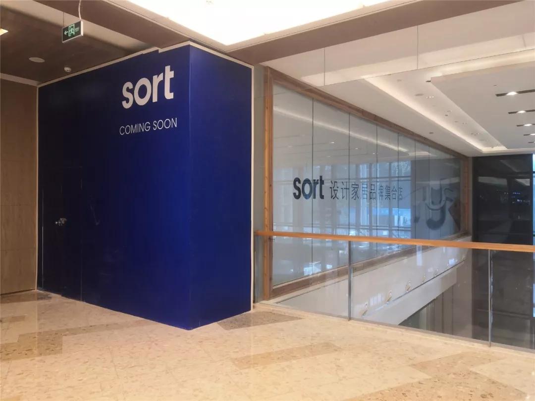 versacejeans值得买吗,versacejeans上海店地址