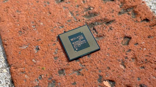 天玑1300相当于骁龙多少跑分,天玑1300和骁龙870实测谁更好