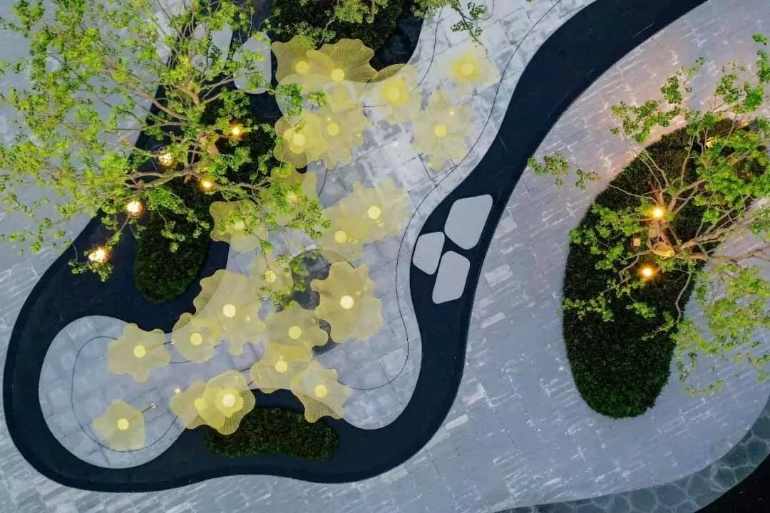 鍒涙剰鏅瑁呴グ姘涘洿,鍒涙剰鏅闆曞鎽嗕欢