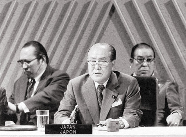 中国氢弹爆炸是哪一年,中国第一颗原子弹爆炸的时间