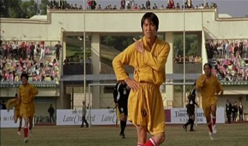 周星驰《少林足球》经典动作,周星驰少林足球的铁头功