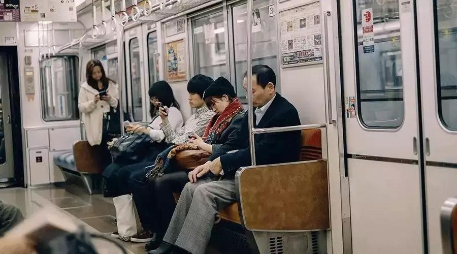 95后的朋友圈，越来越寂静了