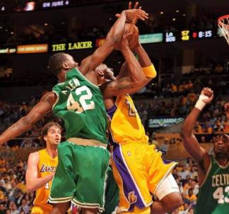 托尼阿伦防守科比8分钟6犯规,nba的最佳防守球员托尼阿伦