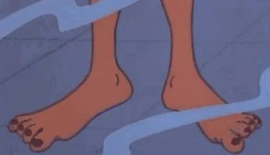 趟水后脚面肿了,蹚浑水后感觉脚热热的